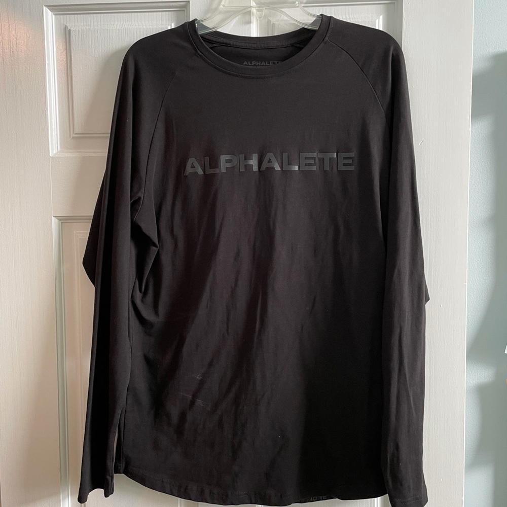 Alphalete long sleeve
